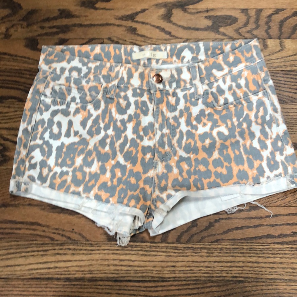 WILD COLLECTION JOES JEANS CUTOFF SHORTS (27)